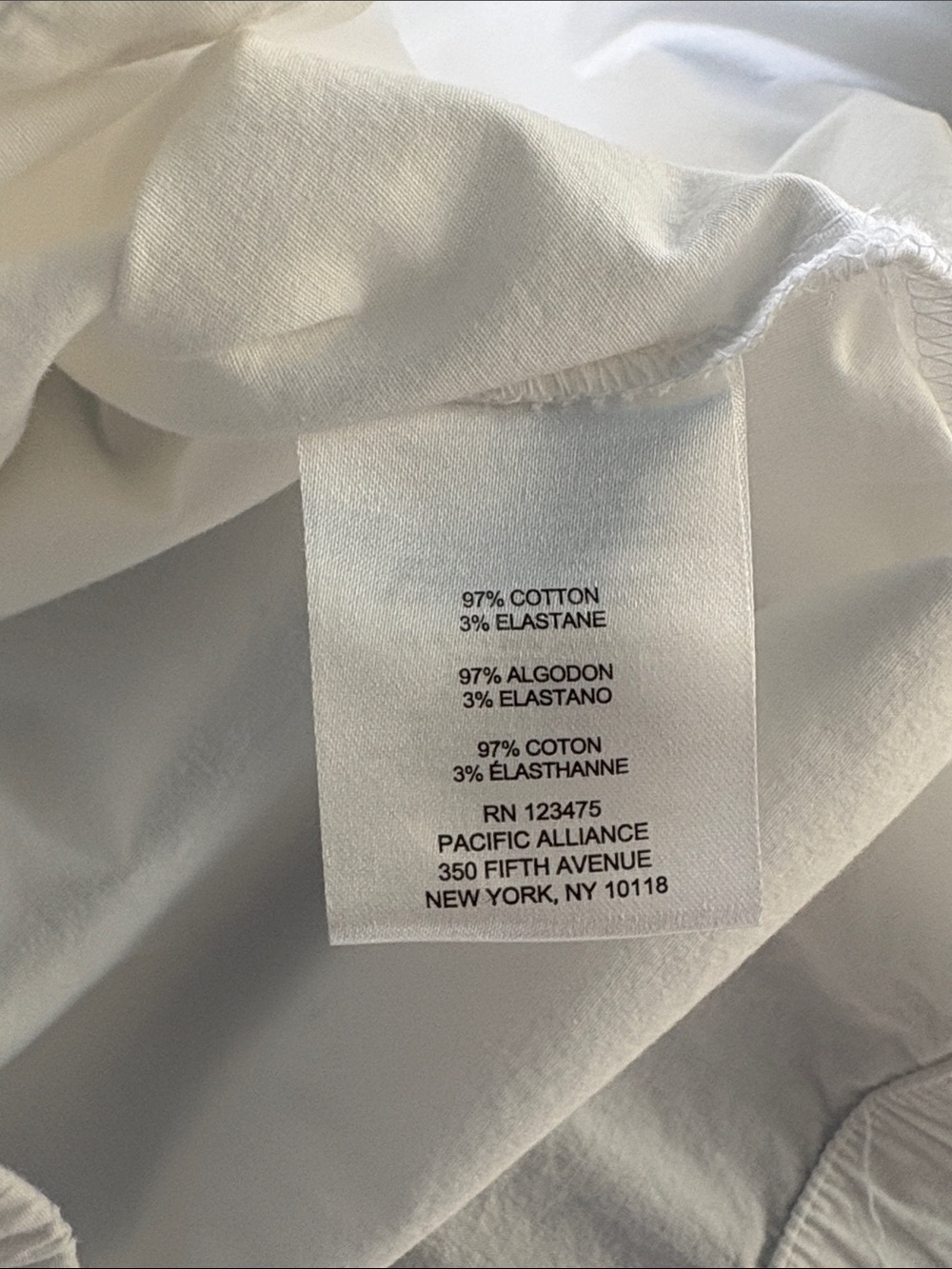 Jones of NY Signature White Blouse with waist tie. - Picture 8 of 8